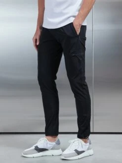 Active Technical Cargo Pant In Black