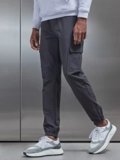 Active Technical Cuffed Cargo Pant In Grey