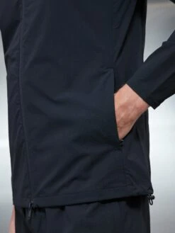 Active Technical Windbreaker In Black -Cheap Shirts Shop ACTIVE TECHNICAL WINDBREAKER BLACK 0039