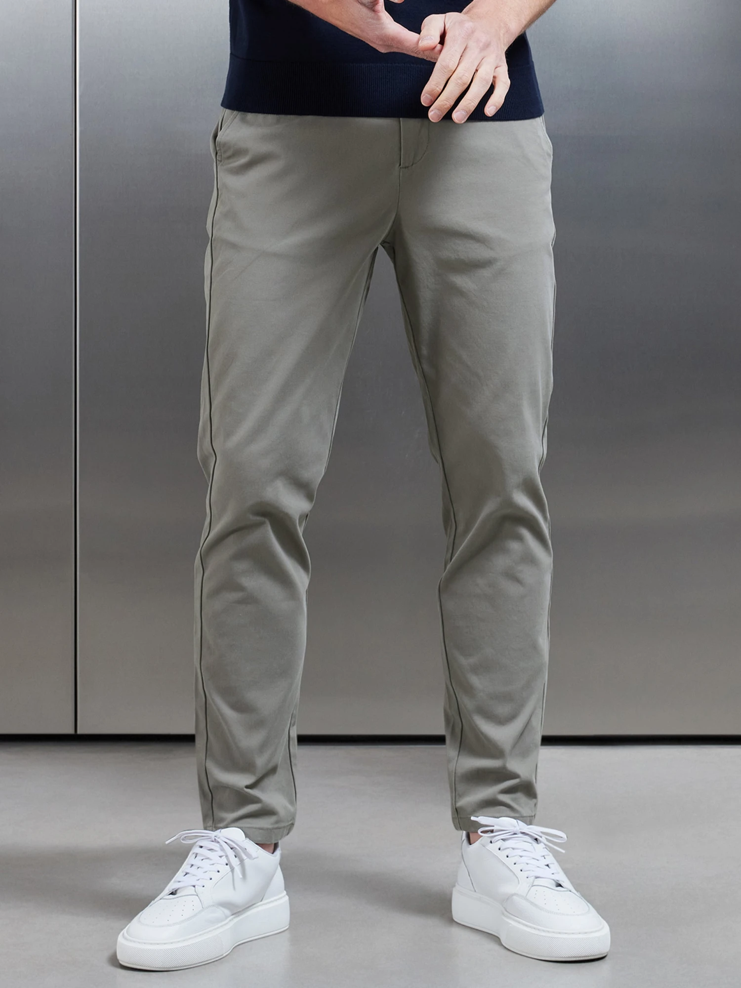 Mid Weight Tailored Chino Trouser In Olive 3 Mid Weight Tailored Chino Trouser In Olive