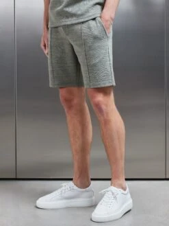 Cavour Textured Short In Olive