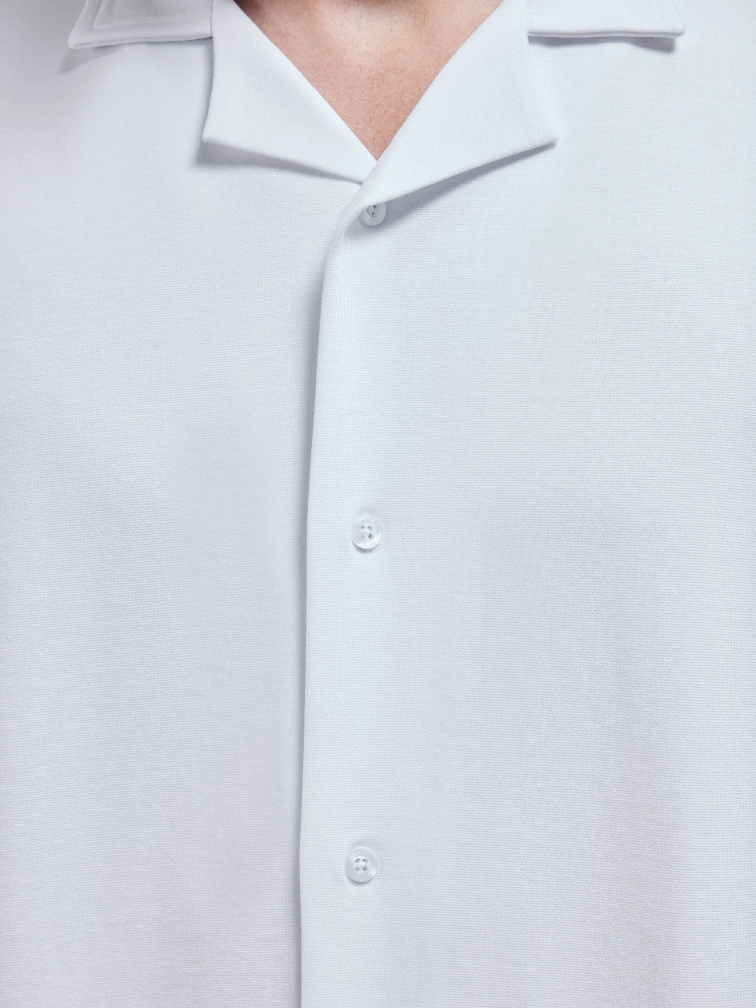 Interlock Relaxed Fit Revere Collar Shirt In White 8 Interlock Relaxed Fit Revere Collar Shirt In White - Image 6