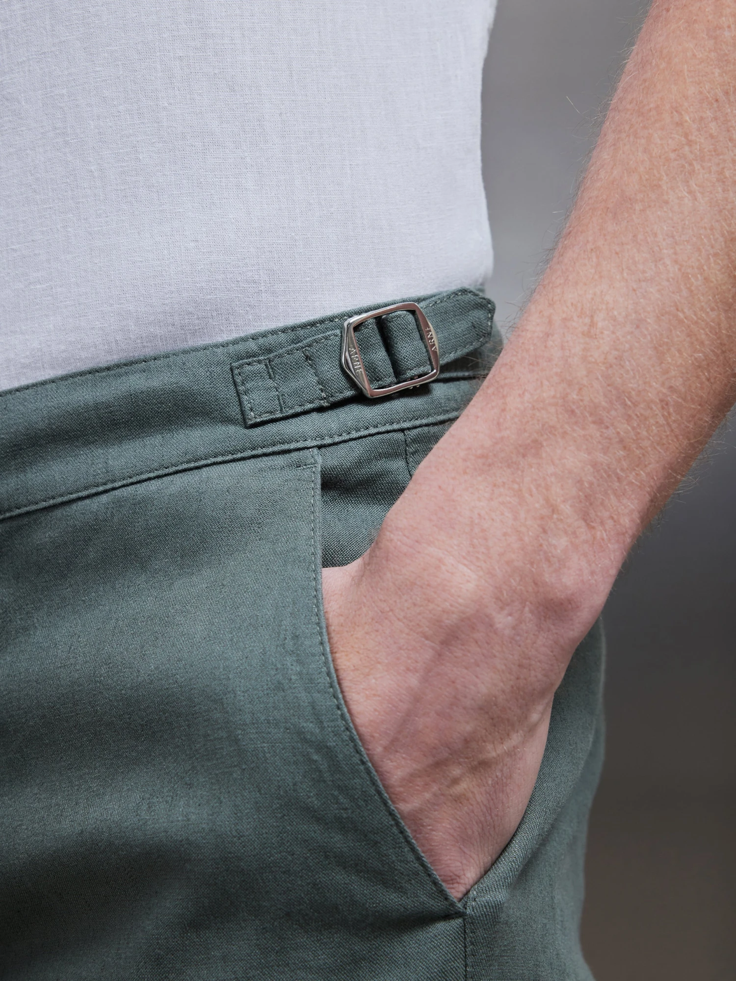 Linen Tailored Trouser In Sage 3 Linen Tailored Trouser In Sage - Image 2