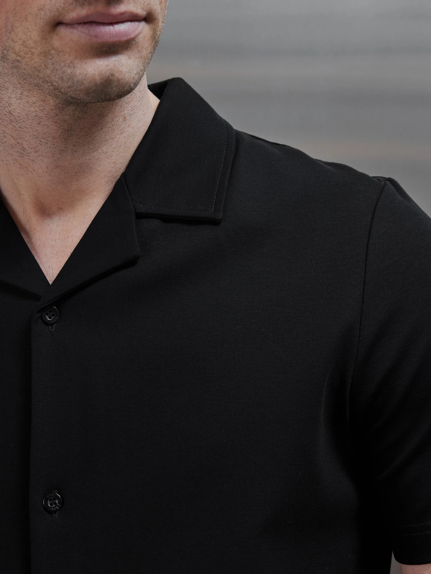 Mercerised Interlock Revere Collar Shirt In Black 6 Mercerised Interlock Revere Collar Shirt In Black - Image 4