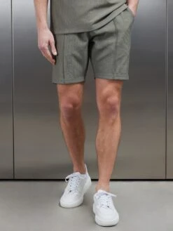 Pleated Short In Sage