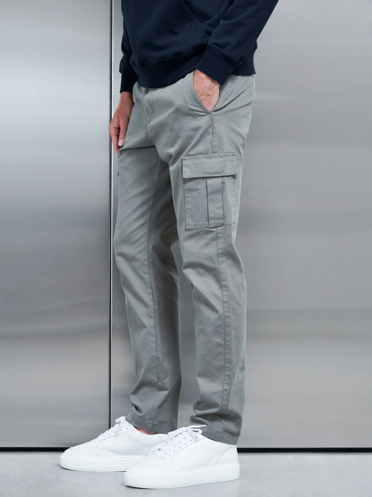 Relaxed Fit Cotton Cargo Pant In Olive 6 Relaxed Fit Cotton Cargo Pant In Olive - Image 4