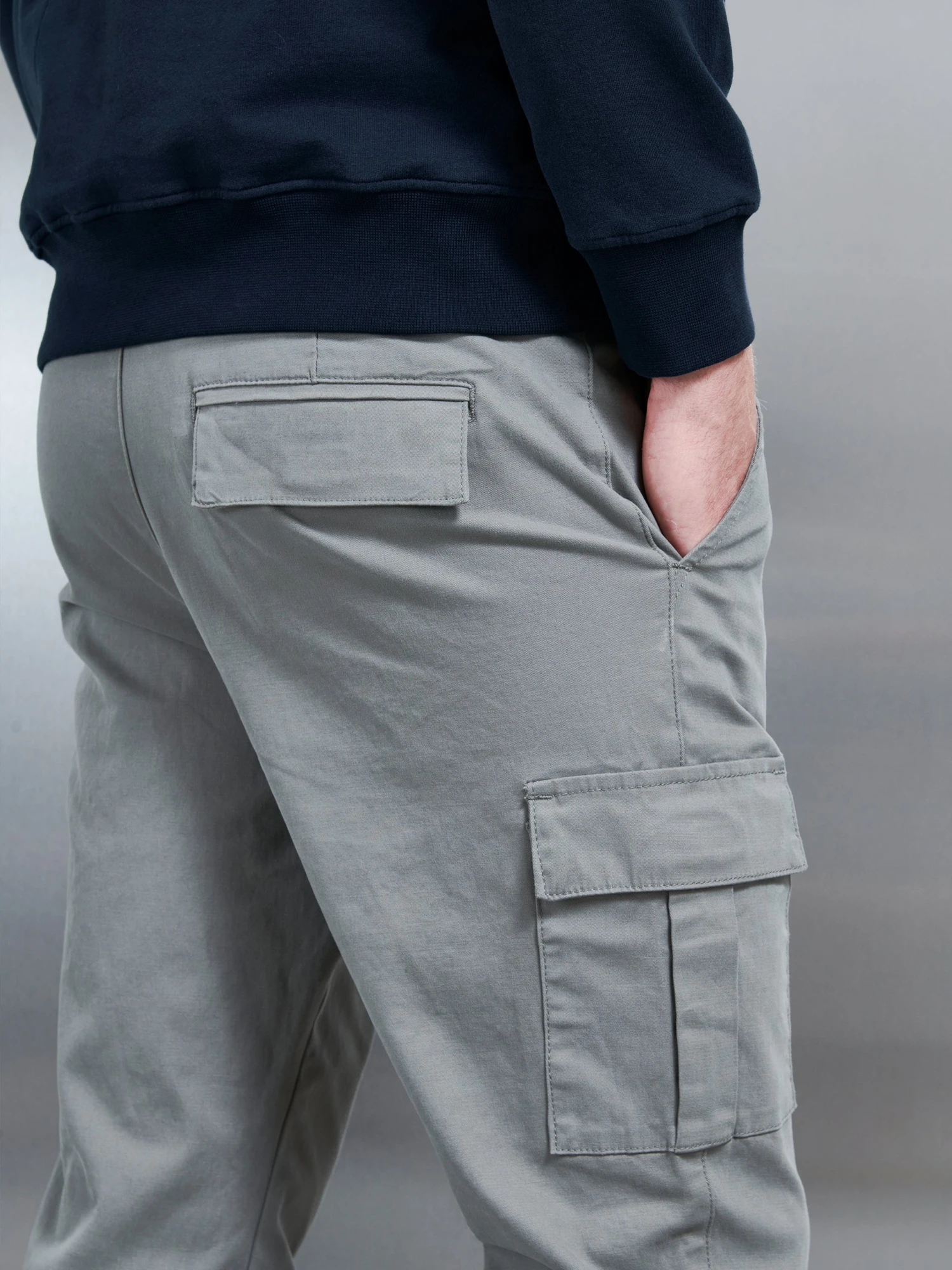 Relaxed Fit Cotton Cargo Pant In Olive 7 Relaxed Fit Cotton Cargo Pant In Olive - Image 5