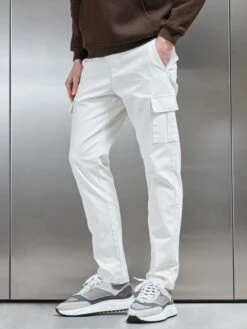 Relaxed Fit Cotton Cargo Pant In Off White