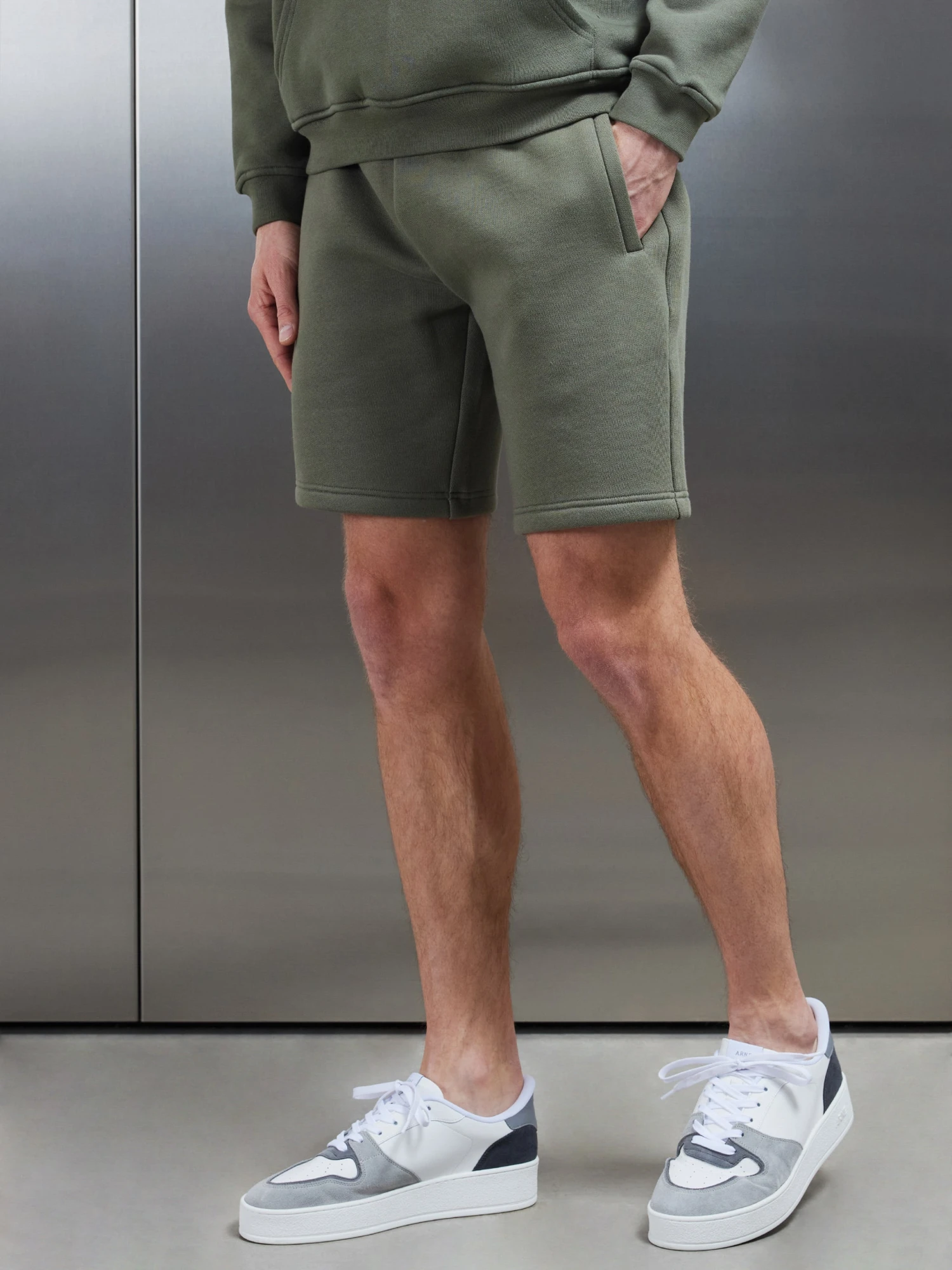 Relaxed Fit Short In Olive 3 Relaxed Fit Short In Olive