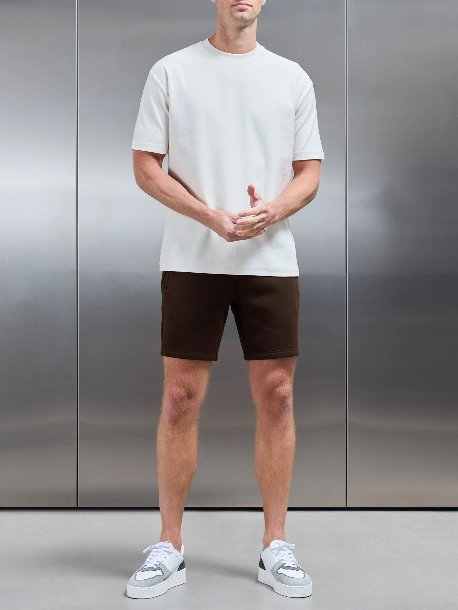 Relaxed Fit Short In Brown 8 Relaxed Fit Short In Brown - Image 6