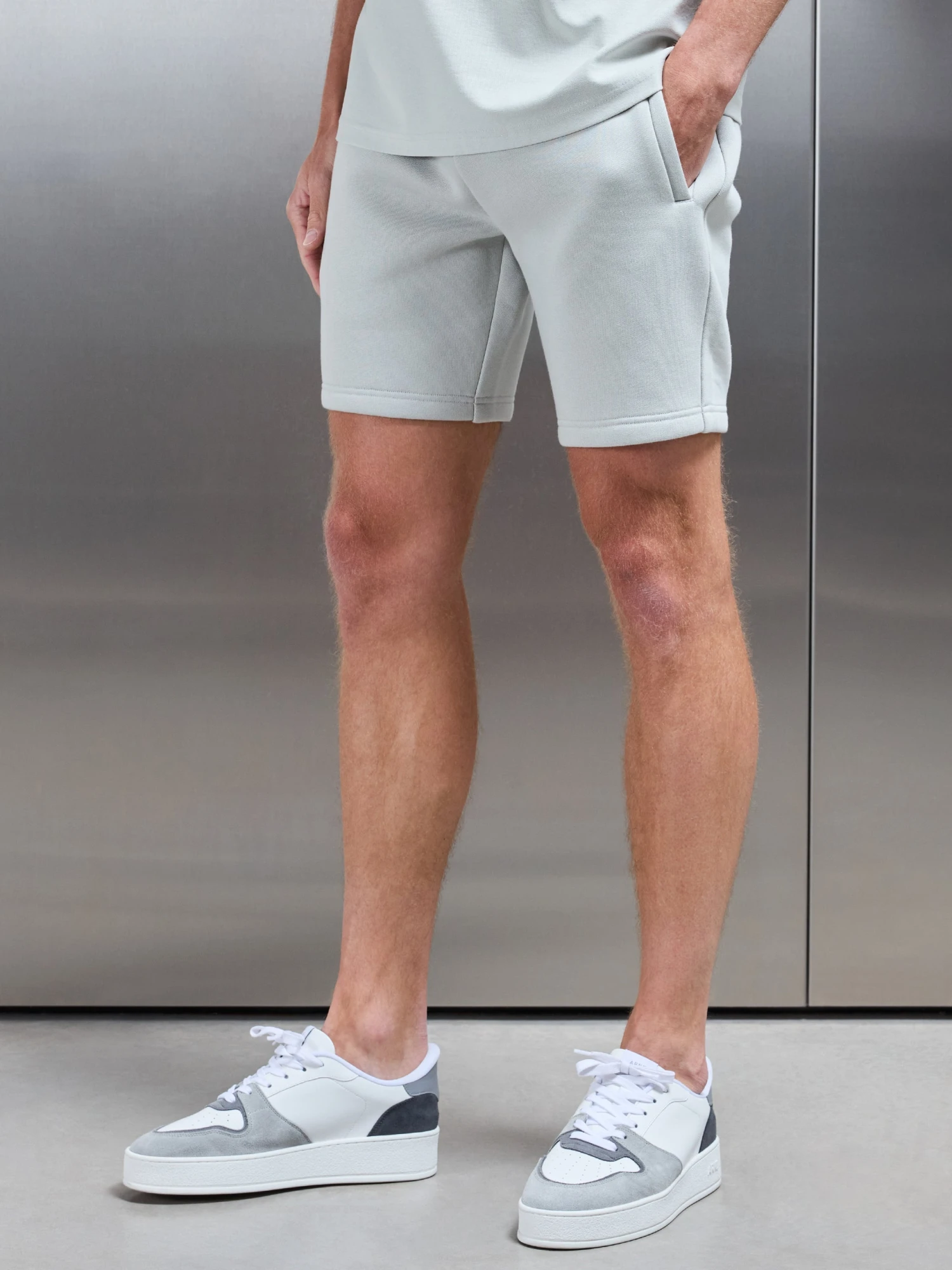 Relaxed Fit Short In Chalk 6 Relaxed Fit Short In Chalk - Image 4