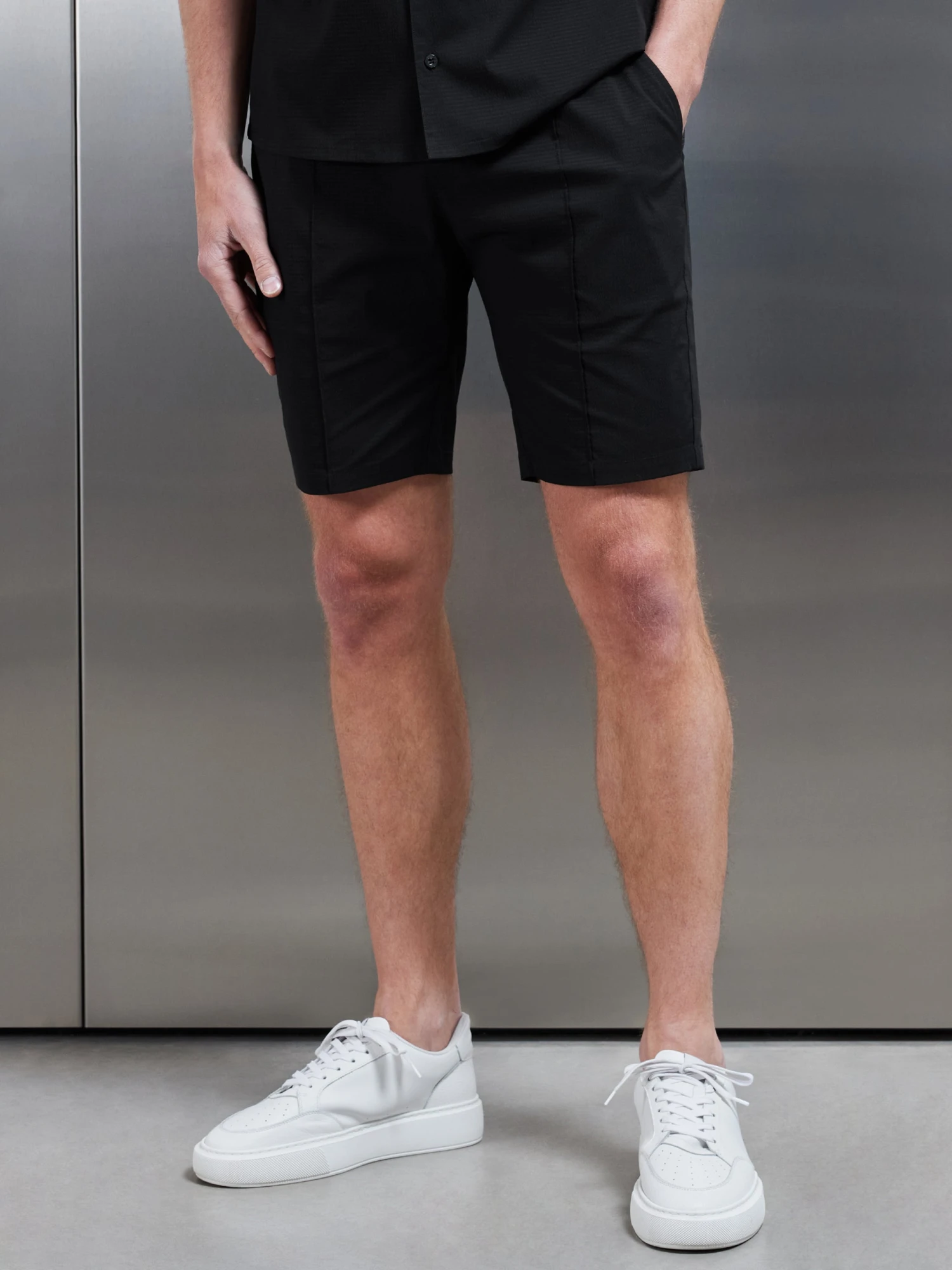 Seersucker Short In Black 3 Seersucker Short In Black