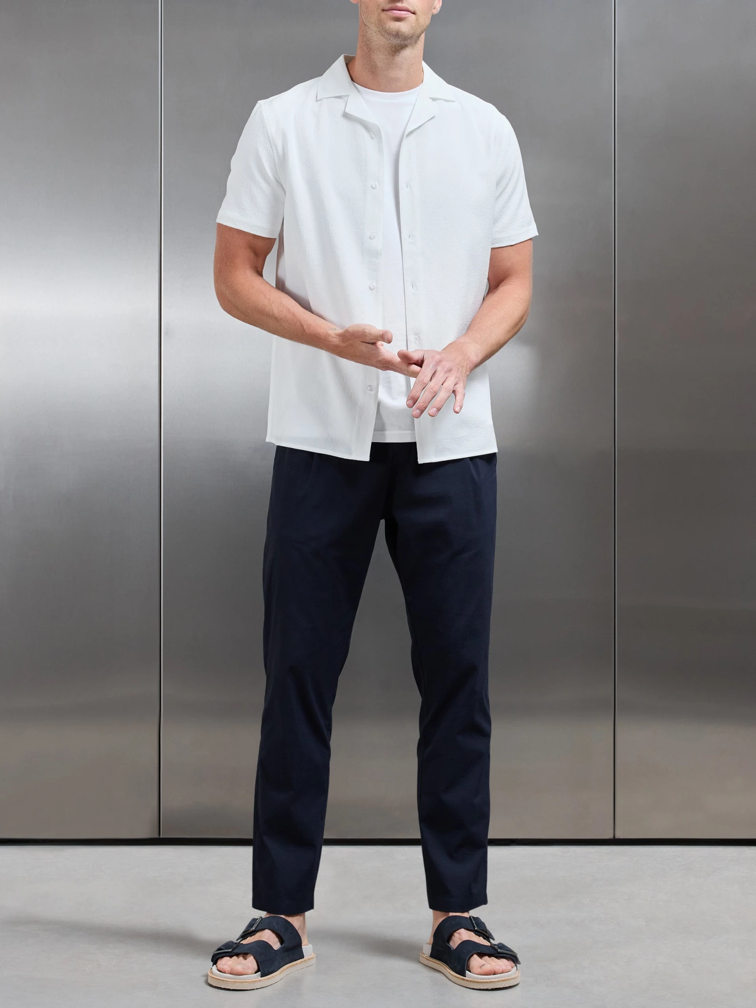 Seersucker Short Sleeve Revere Collar Shirt In White 7 Seersucker Short Sleeve Revere Collar Shirt In White - Image 5