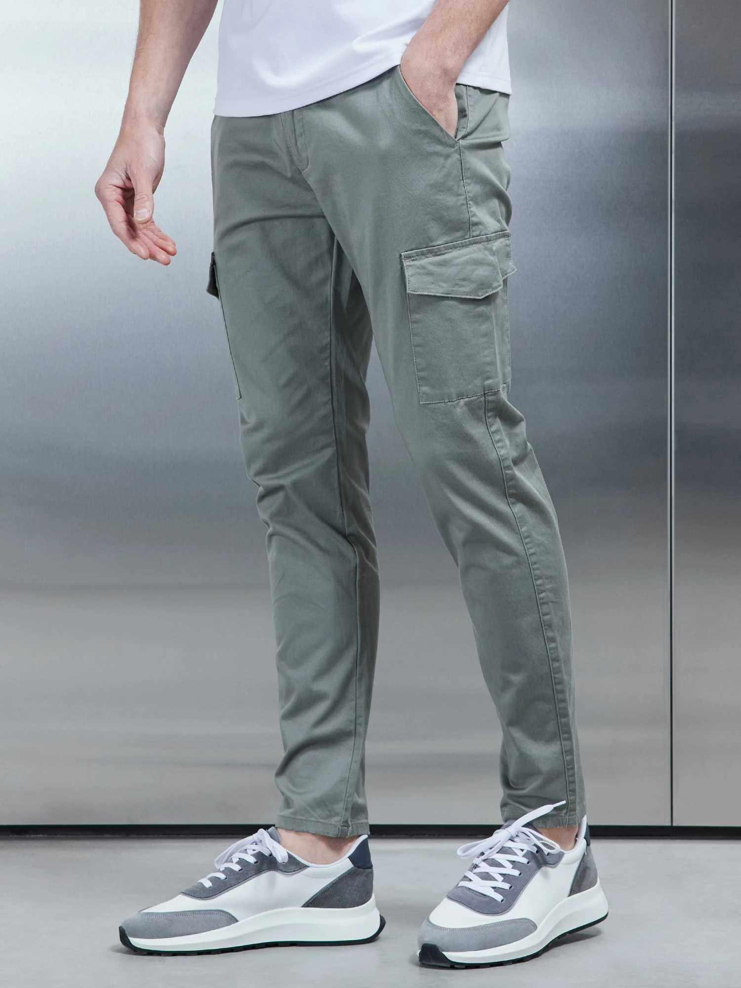 Tailored Cotton Cargo Pant In Olive 3 Tailored Cotton Cargo Pant In Olive