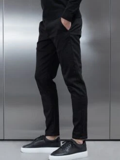 Tailored Chino Trouser In Black