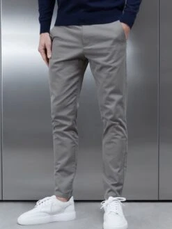 Tailored Chino Trouser In Olive